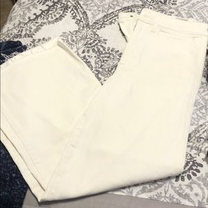 H&M fit a flare white jeans